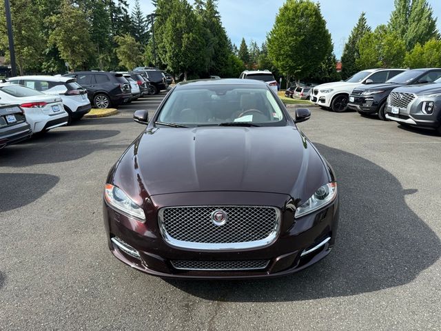 2015 Jaguar XJ Base