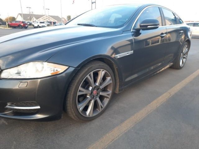 2015 Jaguar XJ Base