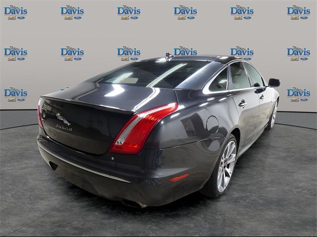 2015 Jaguar XJ Base