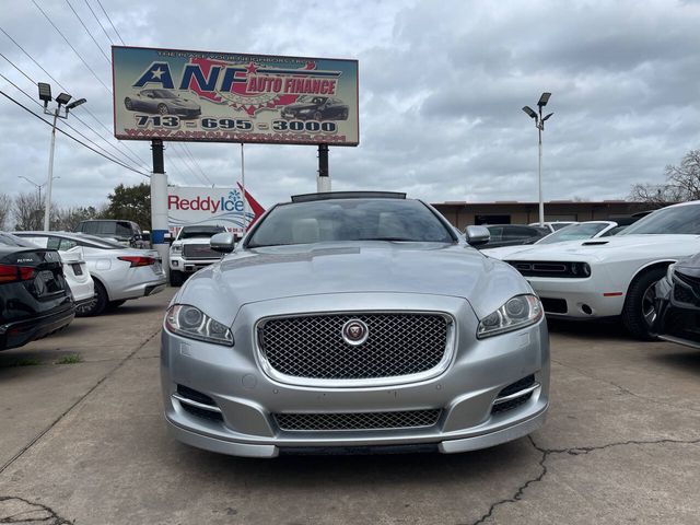 2015 Jaguar XJ Base