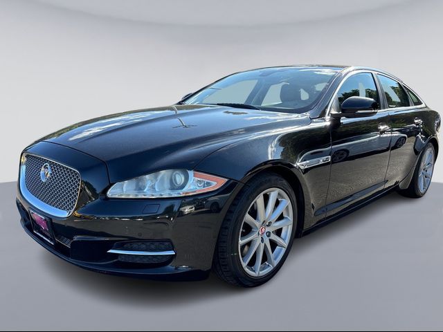 2015 Jaguar XJ Base