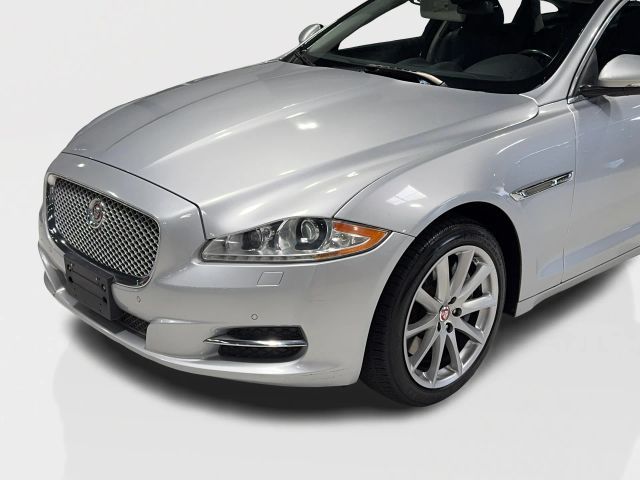 2015 Jaguar XJ Base