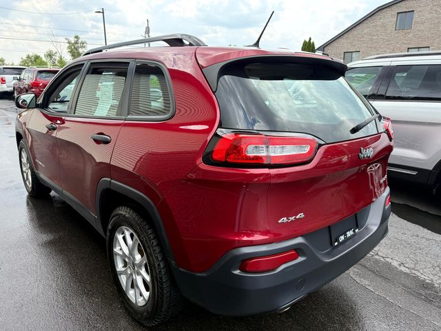2015 Jeep Cherokee Sport