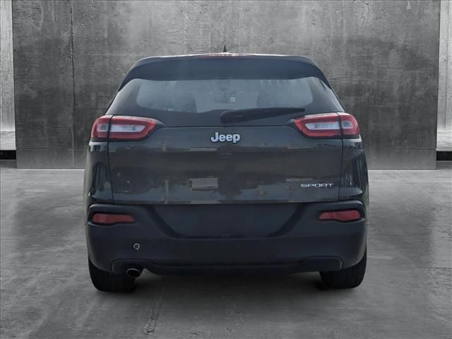 2015 Jeep Cherokee Sport