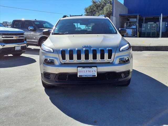 2015 Jeep Cherokee Sport