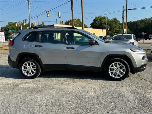 2015 Jeep Cherokee Sport