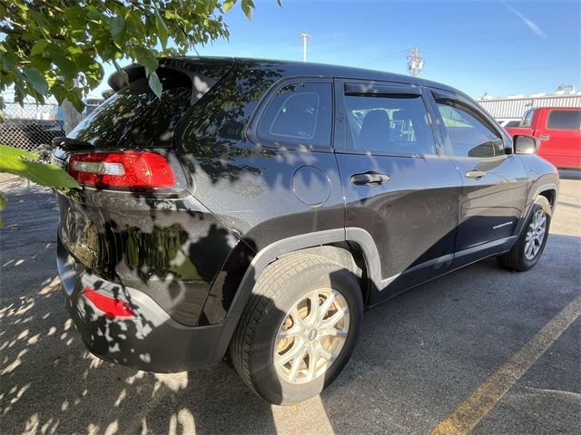 2015 Jeep Cherokee Sport