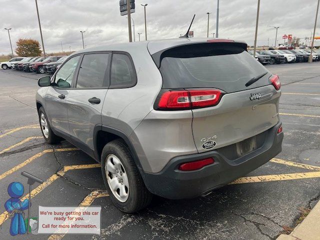 2015 Jeep Cherokee Sport