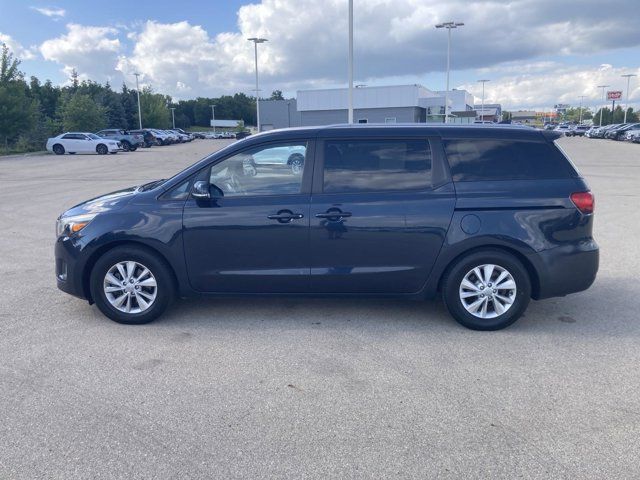 2015 Kia Sedona LX