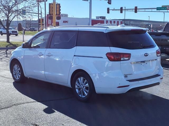 2015 Kia Sedona LX