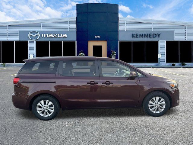 2015 Kia Sedona LX