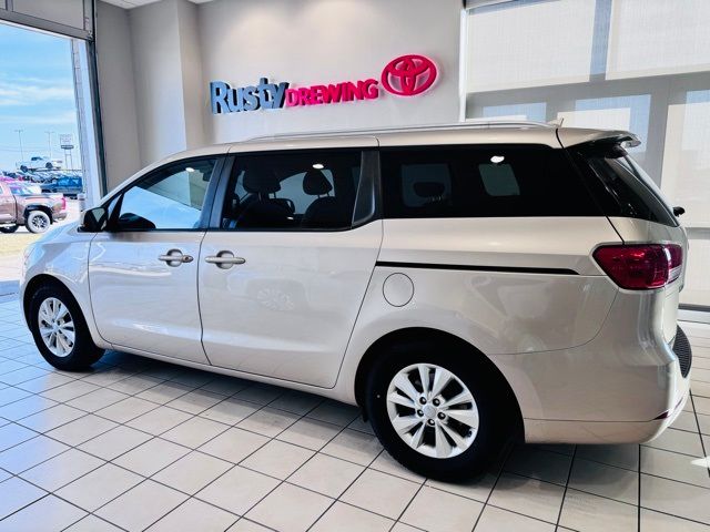 2015 Kia Sedona LX