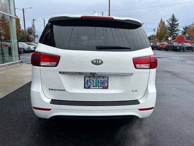 2015 Kia Sedona LX