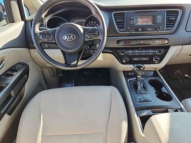 2015 Kia Sedona LX