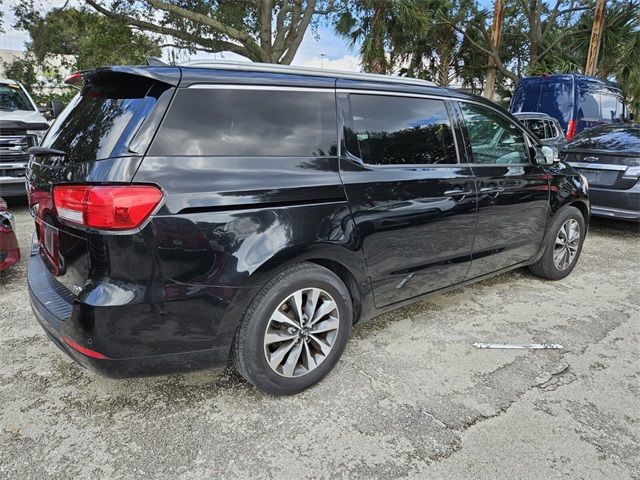 2015 Kia Sedona SX