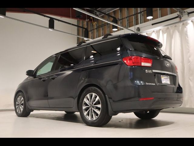 2015 Kia Sedona SX