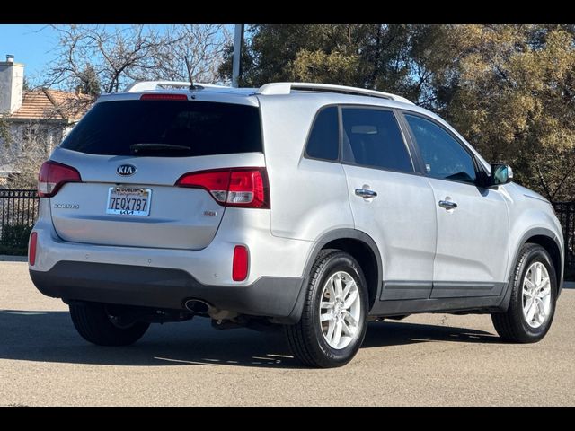 2015 Kia Sorento LX
