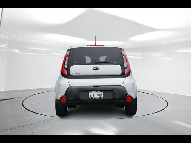 2015 Kia Soul Base