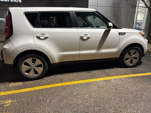 2015 Kia Soul Base