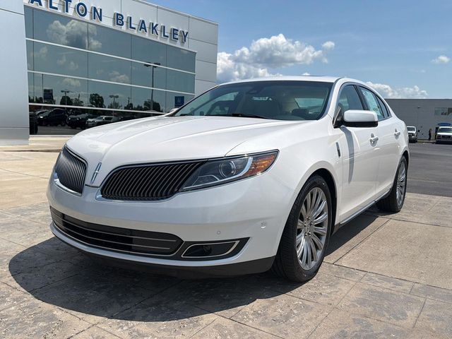 2015 Lincoln MKS Base