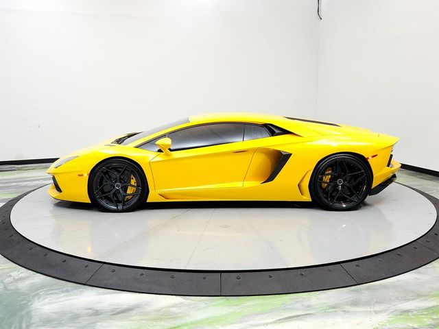 2015 Lamborghini Aventador Base