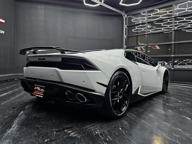 2015 Lamborghini Huracan Base