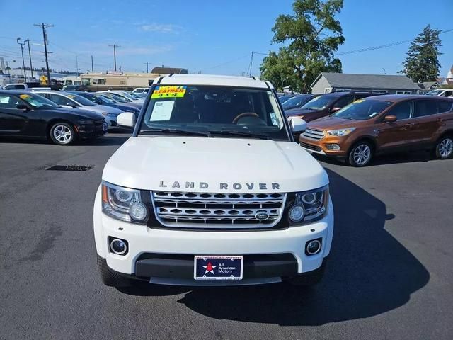 2015 Land Rover LR4 LUX