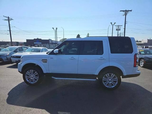 2015 Land Rover LR4 LUX