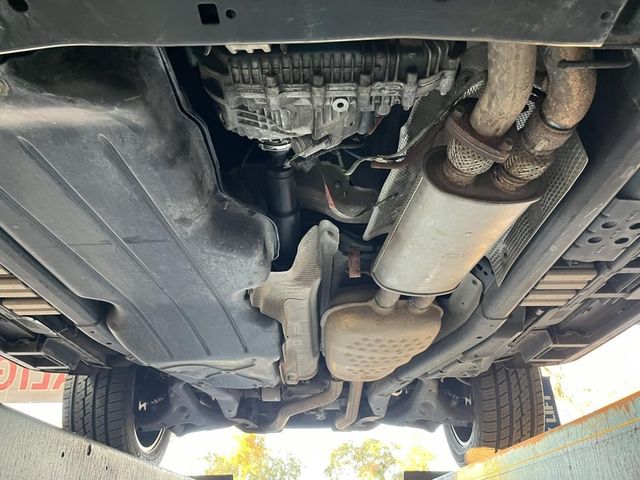 2015 Land Rover LR4 LUX