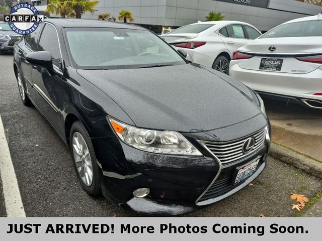 2015 Lexus ES Hybrid 300h