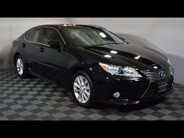 2015 Lexus ES Hybrid 300h