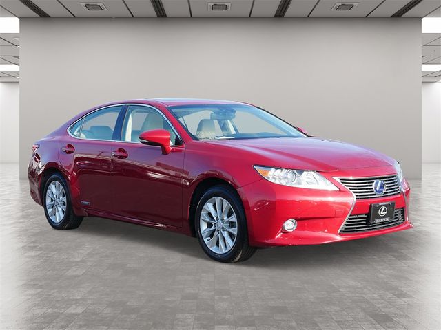 2015 Lexus ES Hybrid 300h