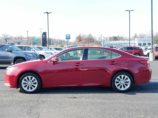 2015 Lexus ES Hybrid 300h