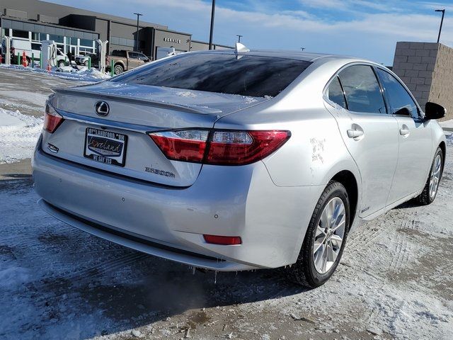 2015 Lexus ES Hybrid 300h