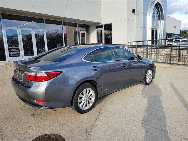 2015 Lexus ES Hybrid 300h