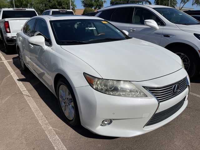 2015 Lexus ES Hybrid 300h