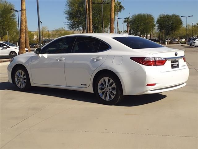 2015 Lexus ES Hybrid 300h