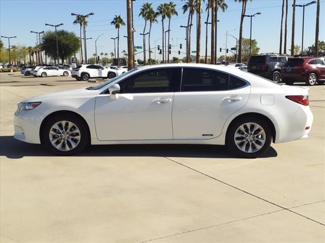 2015 Lexus ES Hybrid 300h