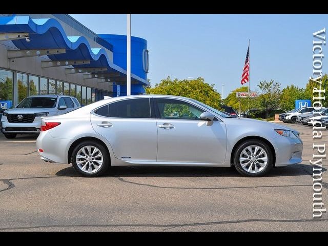 2015 Lexus ES Hybrid 300h