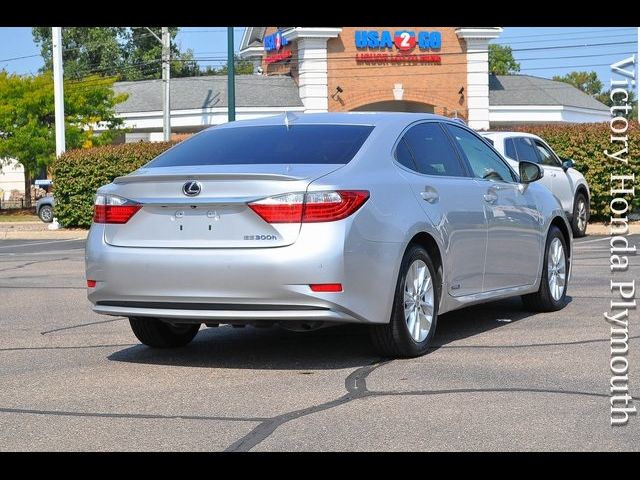 2015 Lexus ES Hybrid 300h