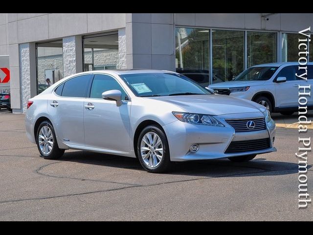 2015 Lexus ES Hybrid 300h