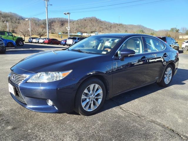 2015 Lexus ES Hybrid 300h