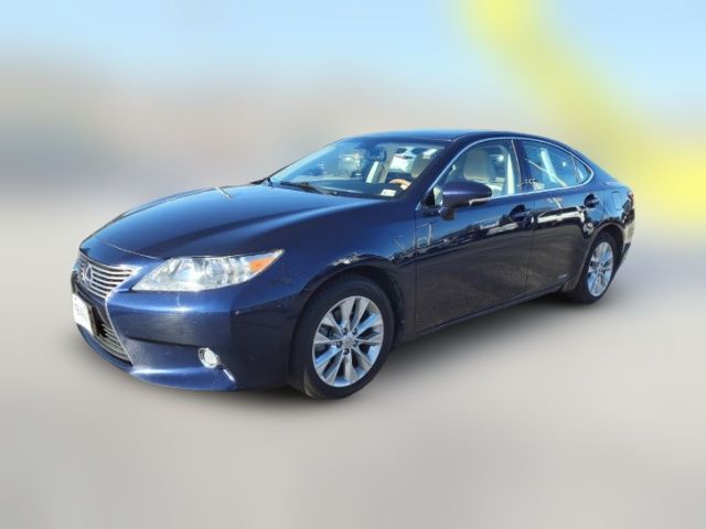 2015 Lexus ES Hybrid 300h