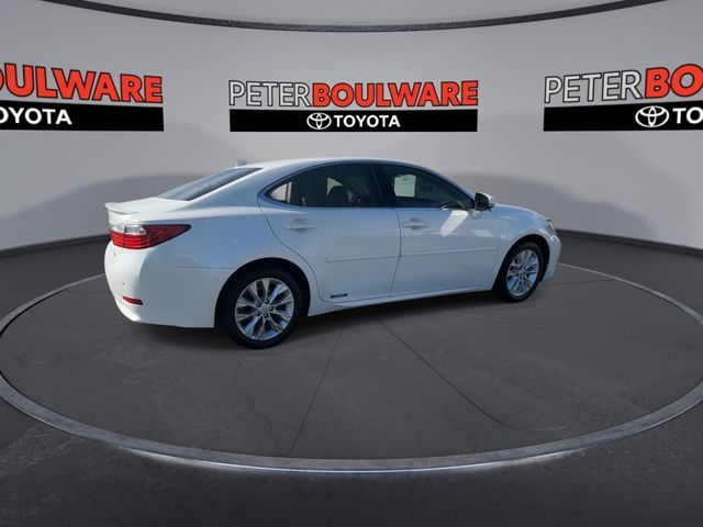 2015 Lexus ES Hybrid 300h