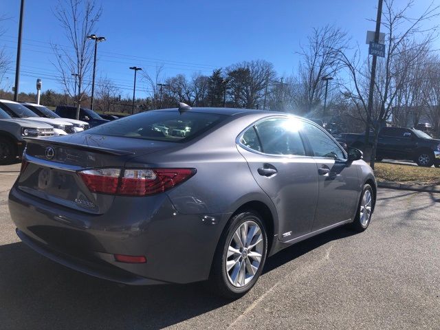 2015 Lexus ES Hybrid 300h