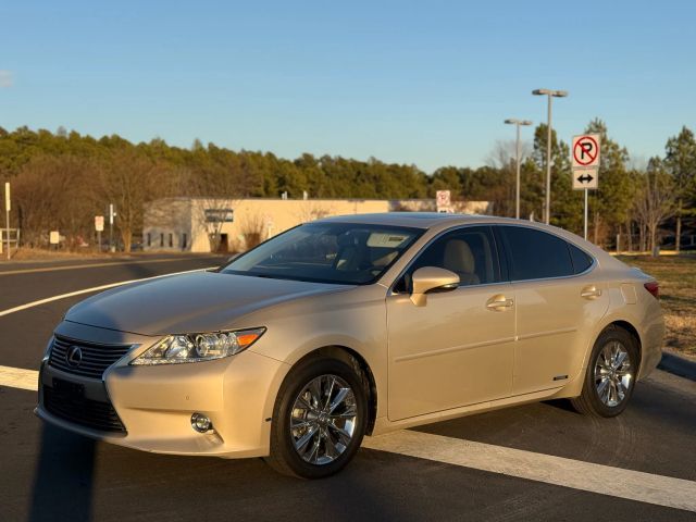 2015 Lexus ES Hybrid 300h
