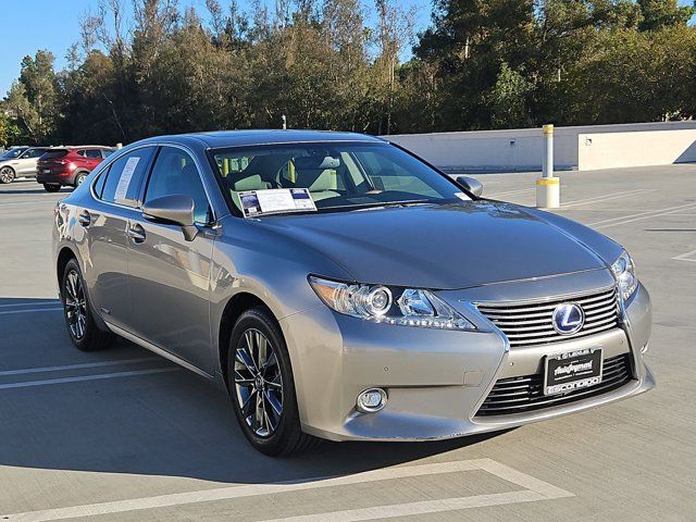 2015 Lexus ES Hybrid 300h