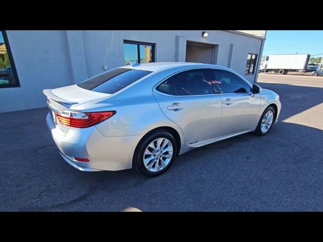 2015 Lexus ES Hybrid 300h