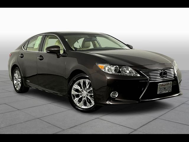 2015 Lexus ES Hybrid 300h