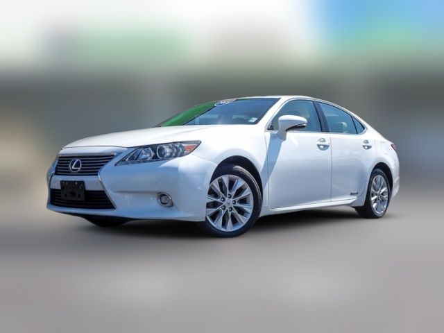 2015 Lexus ES Hybrid 300h